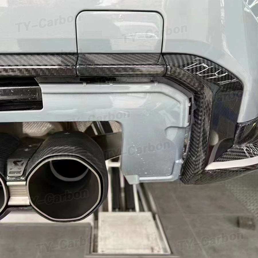 Dry Carbon Fiber Rear Diffuser - Diffusion Material Roll 评论和价格