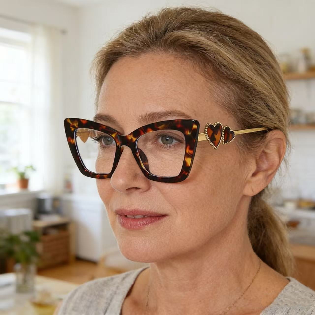 Fashion Eyeglasses for Woman L - Lighting Glass Photography 评论和价格